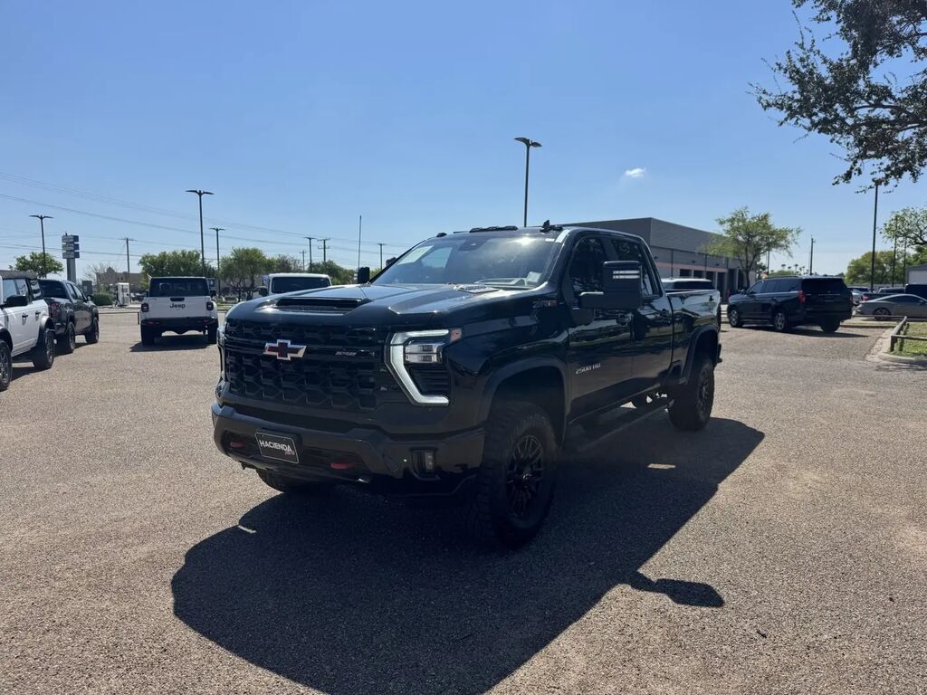 2024 Chevrolet Silverado 2500HD ZR2 — photo 1 of 13
