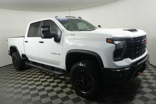 2024 Chevrolet Silverado 2500HD ZR2 — photo 1 of 12