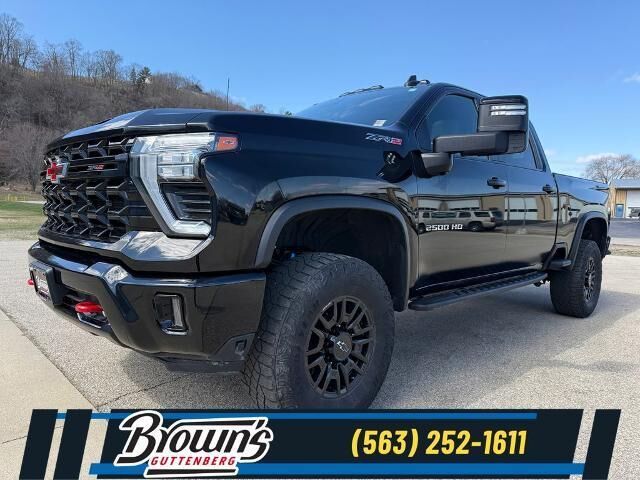 2024 Chevrolet Silverado 2500HD ZR2 — photo 1 of 13