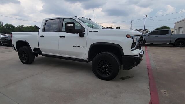 2024 Chevrolet Silverado 2500HD ZR2