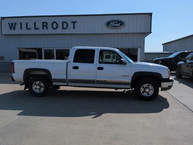 2003 Chevrolet Silverado 1500HD LS