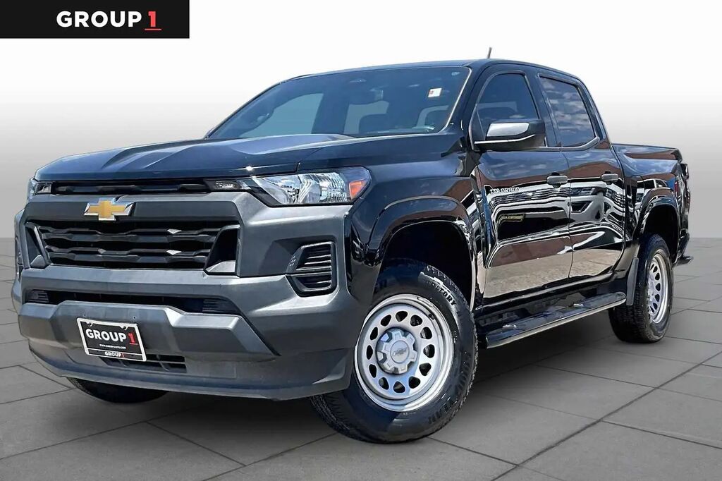 2024 Chevrolet Colorado Work Truck — photo 1 of 26