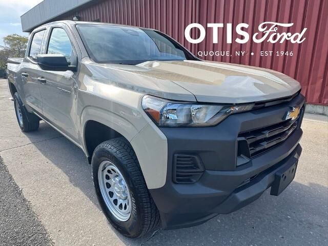 2024 Chevrolet Colorado Work Truck — photo 1 of 26