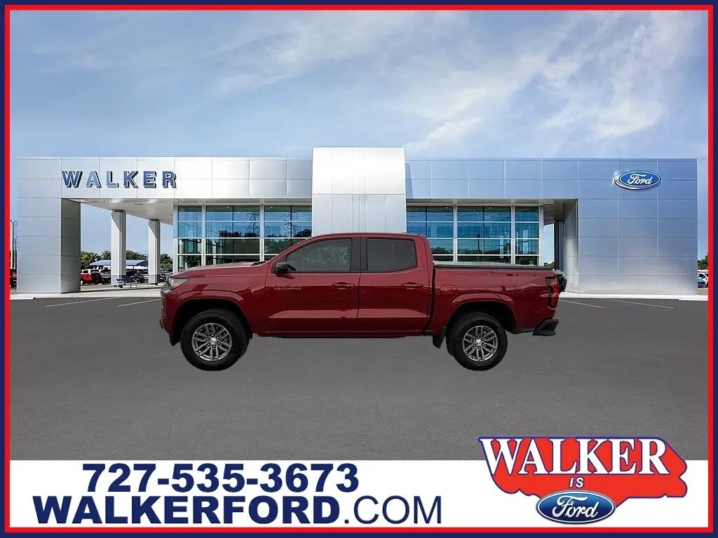2024 Chevrolet Colorado LT — photo 1 of 21