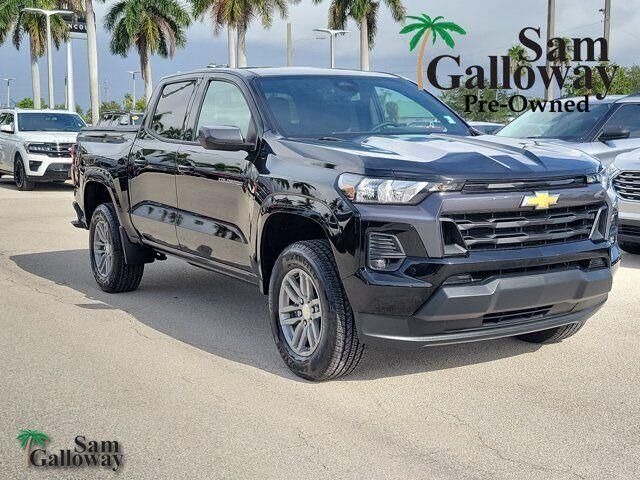 2024 Chevrolet Colorado LT — photo 1 of 26