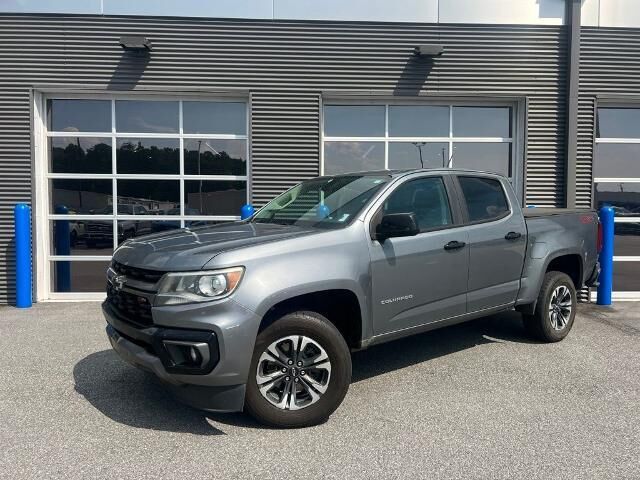 2022 Chevrolet Colorado Z71 — photo 1 of 10
