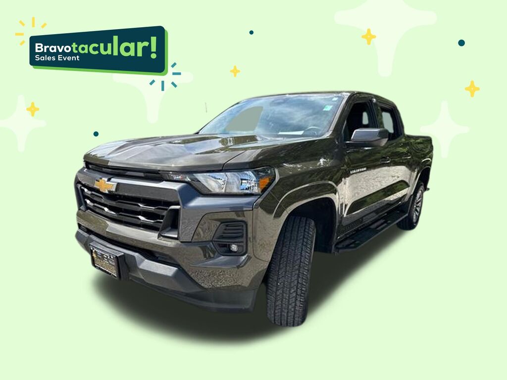 2023 Chevrolet Colorado 4WD LT — photo 1 of 7