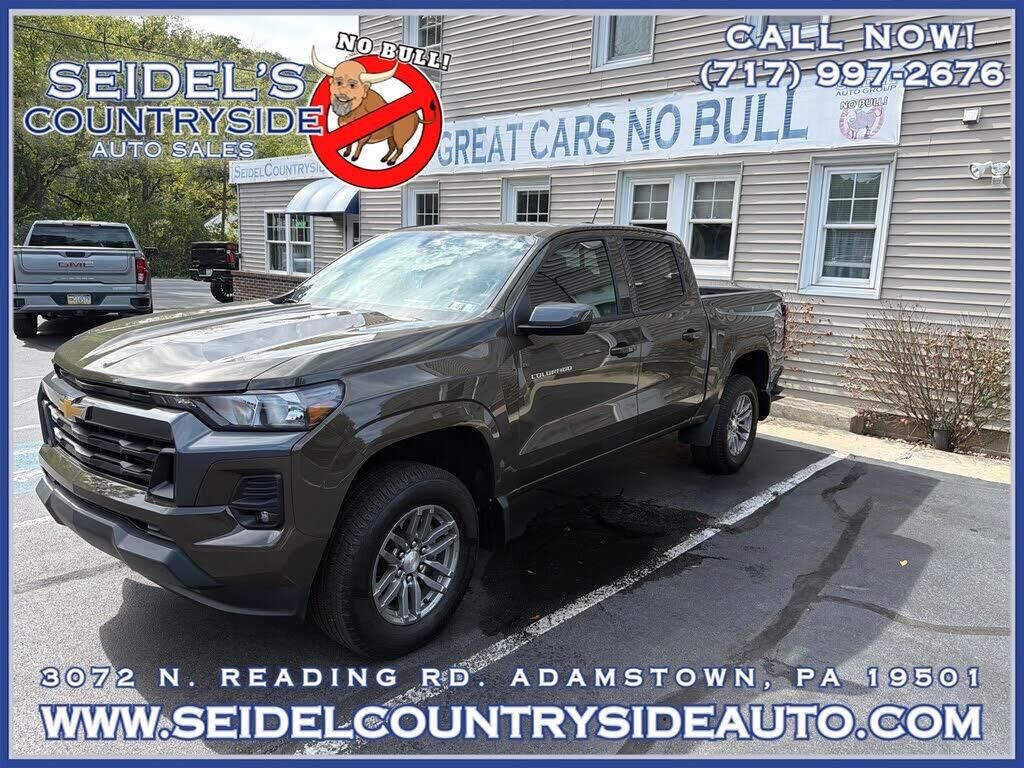 2024 Chevrolet Colorado LT — photo 1 of 1