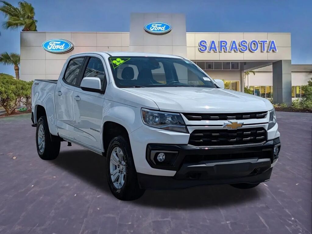 2022 Chevrolet Colorado LT — photo 1 of 13