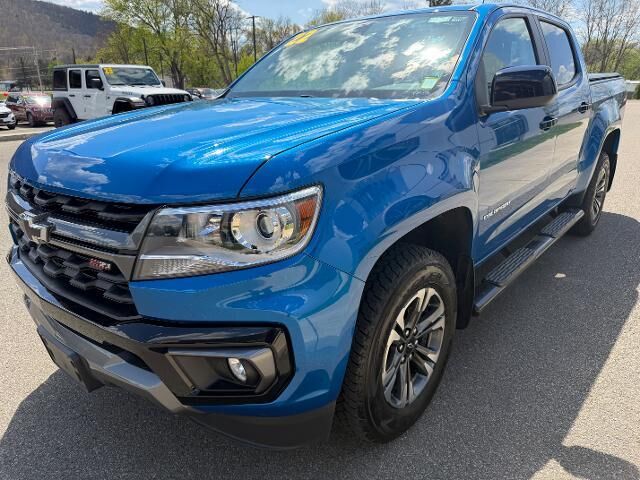 2022 Chevrolet Colorado Z71 — photo 1 of 13