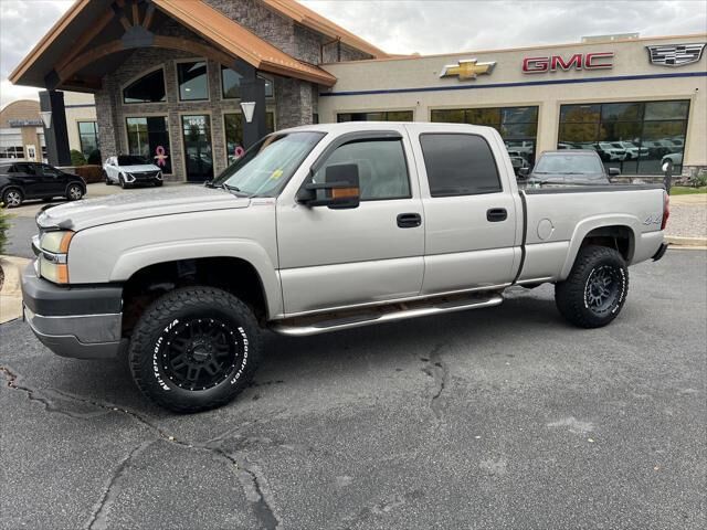 2004 Chevrolet Silverado 2500HD LS