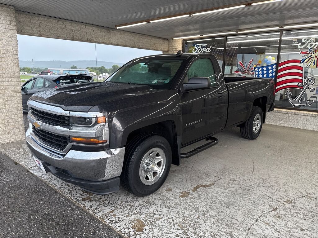 2016 Chevrolet Silverado 1500 — photo 1 of 13