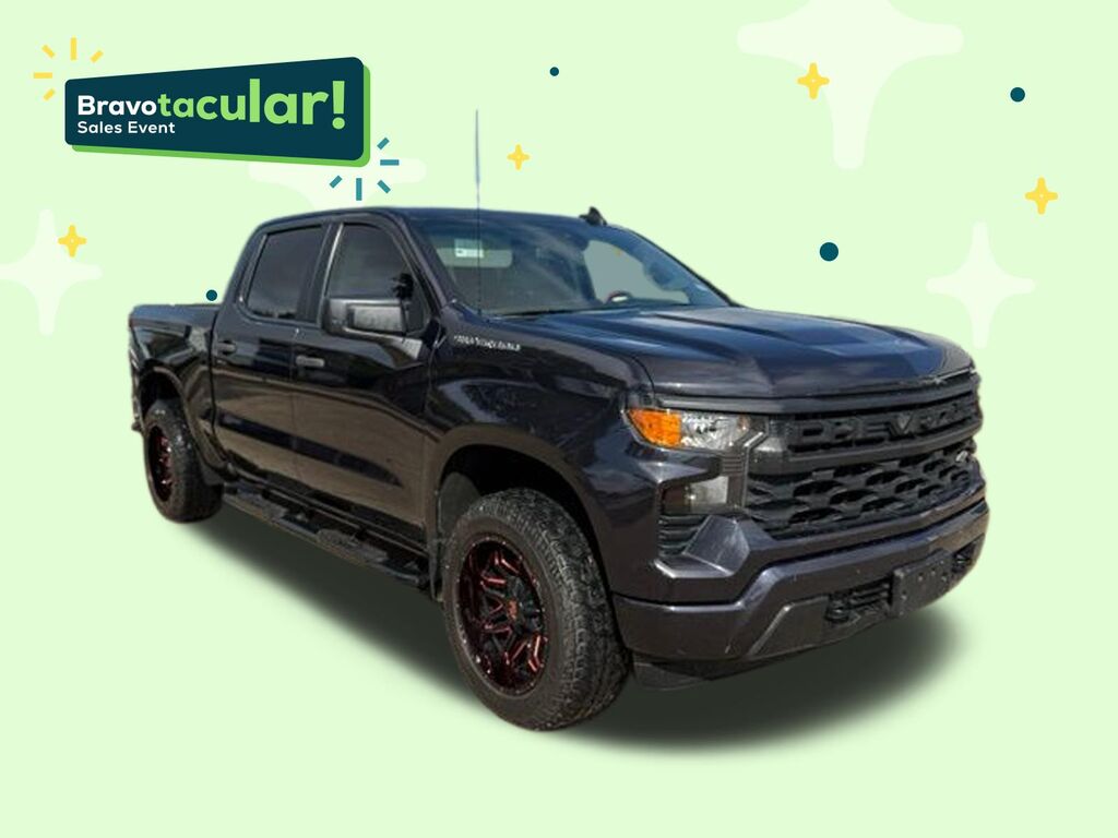 2022 Chevrolet Silverado 1500 Custom — photo 1 of 3
