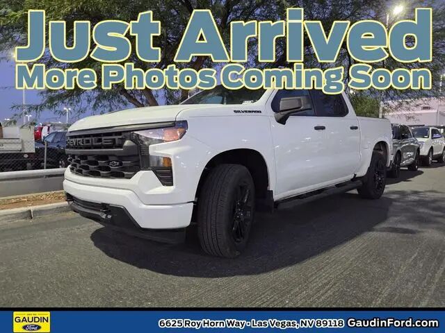 2022 Chevrolet Silverado 1500 Custom