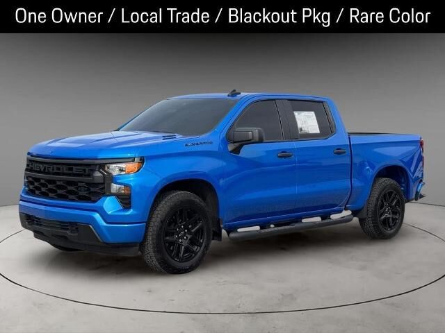 2025 Chevrolet Silverado 1500 Custom — photo 1 of 39