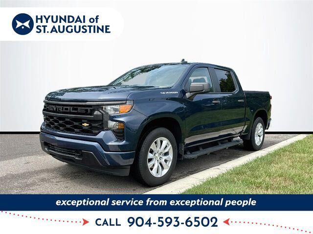 2022 Chevrolet Silverado 1500 Custom — photo 1 of 10