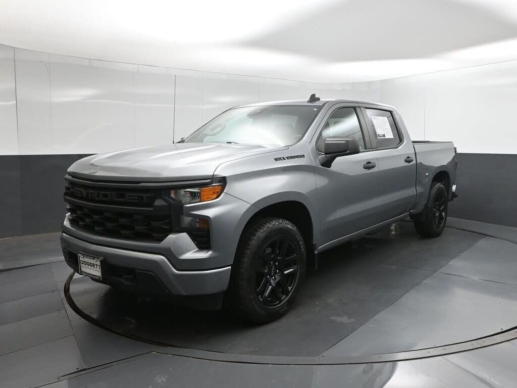 2023 Chevrolet Silverado 1500 Custom — photo 1 of 1