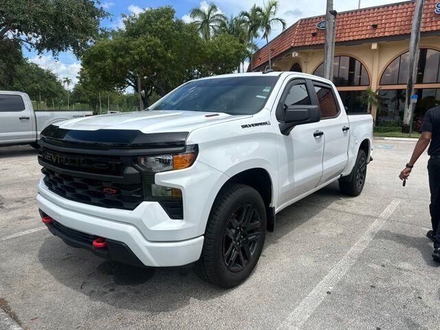 2026 Chevrolet Silverado 1500 Custom — photo 1 of 9