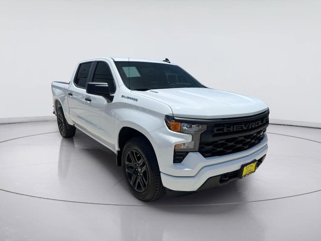 2026 Chevrolet Silverado 1500 Custom — photo 1 of 1