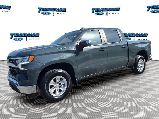 2025 Chevrolet Silverado 1500 LT — photo 1 of 26
