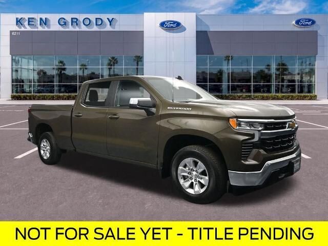 2023 Chevrolet Silverado 1500 LT — photo 1 of 26