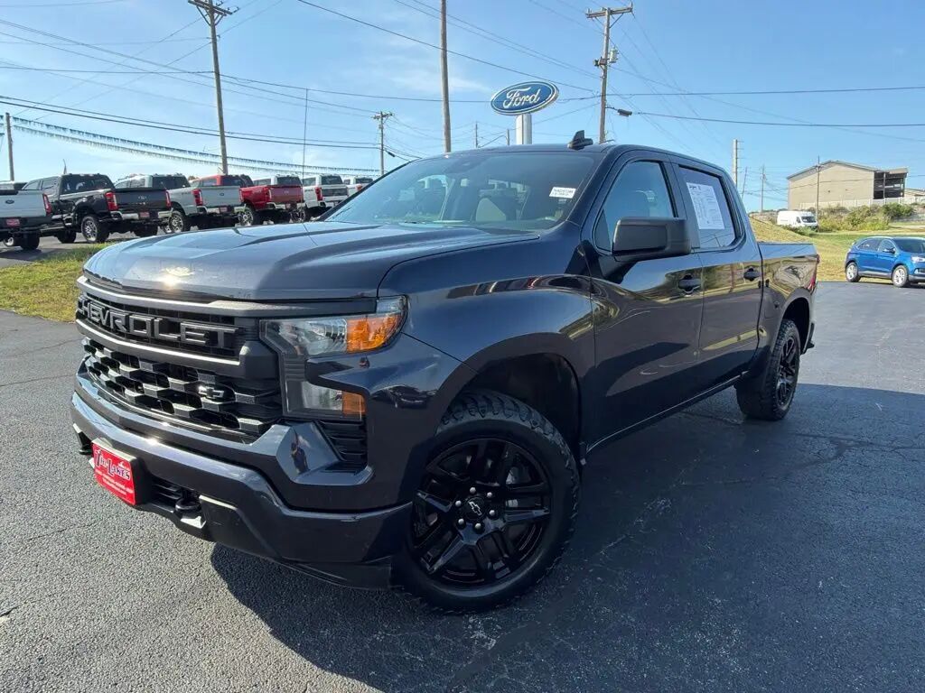 2022 Chevrolet Silverado 1500 Custom — photo 1 of 65