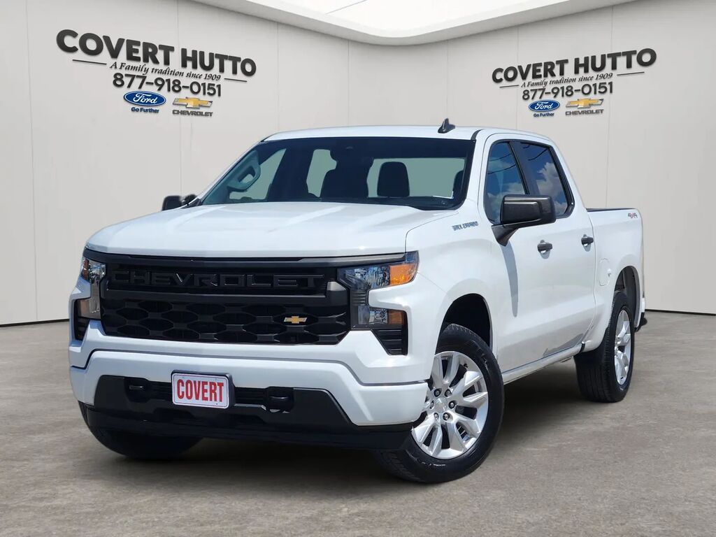 2022 Chevrolet Silverado 1500 Custom — photo 1 of 13