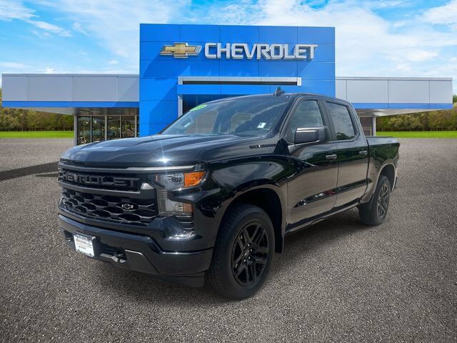 2023 Chevrolet Silverado 1500 Custom — photo 1 of 13