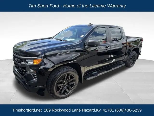 2024 Chevrolet Silverado 1500 Custom — photo 1 of 33