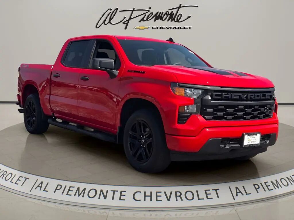 2024 Chevrolet Silverado 1500 Custom — photo 1 of 13