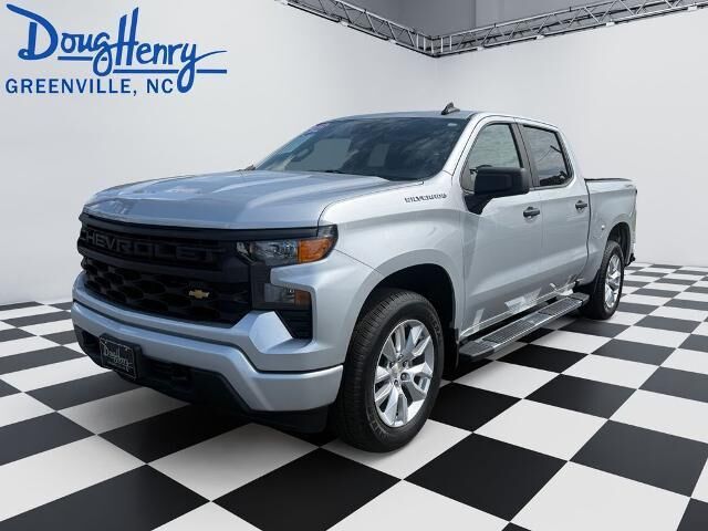2022 Chevrolet Silverado 1500 Custom — photo 1 of 26