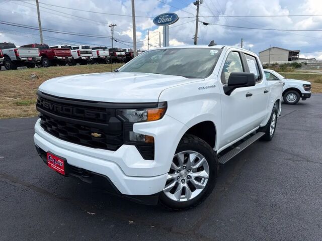 2022 Chevrolet Silverado 1500 Custom