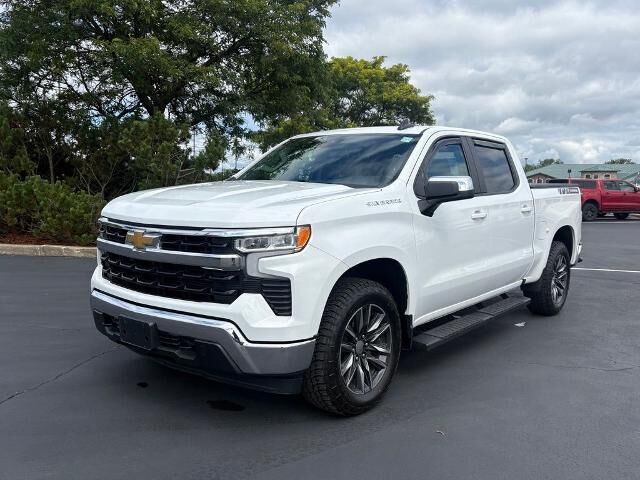 2023 Chevrolet Silverado 1500 LT — photo 1 of 26