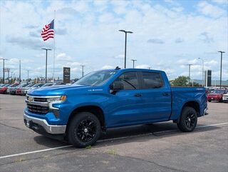 2022 Chevrolet Silverado 1500 LT — photo 1 of 15