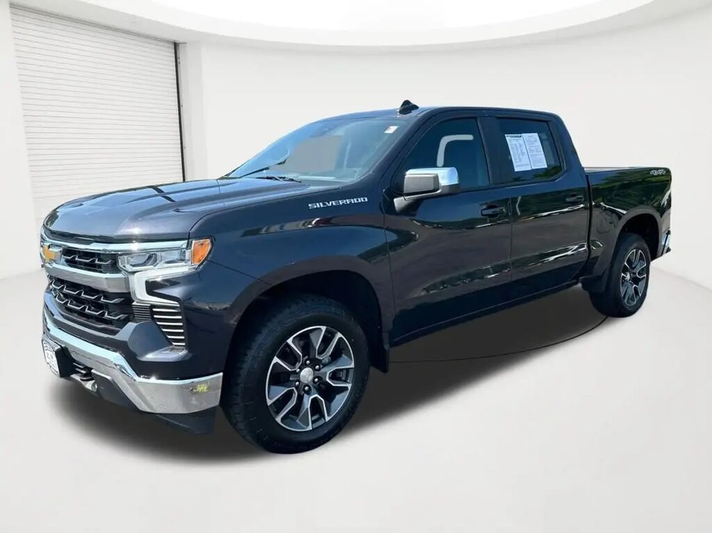2024 Chevrolet Silverado 1500 LT — photo 1 of 13