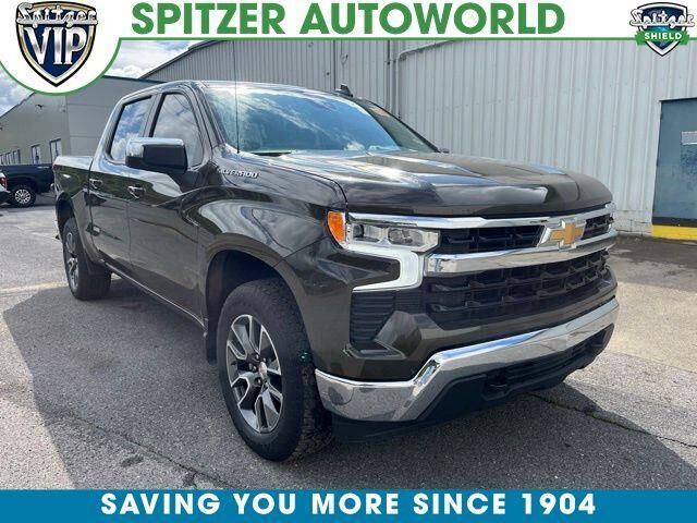 2024 Chevrolet Silverado 1500 LT — photo 1 of 38