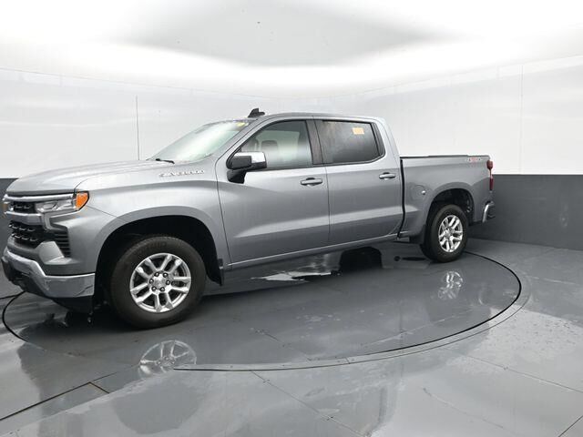 2023 Chevrolet Silverado 1500 LT — photo 1 of 7
