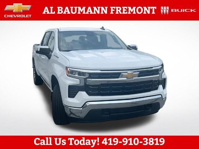2023 Chevrolet Silverado 1500 LT — photo 1 of 25