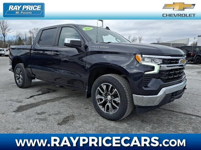 2023 Chevrolet Silverado 1500 LT — photo 1 of 13