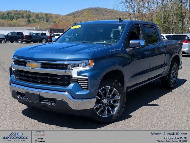 2024 Chevrolet Silverado 1500 LT — photo 1 of 13