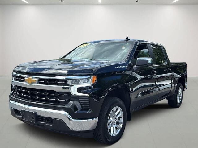 2024 Chevrolet Silverado 1500 LT — photo 1 of 13