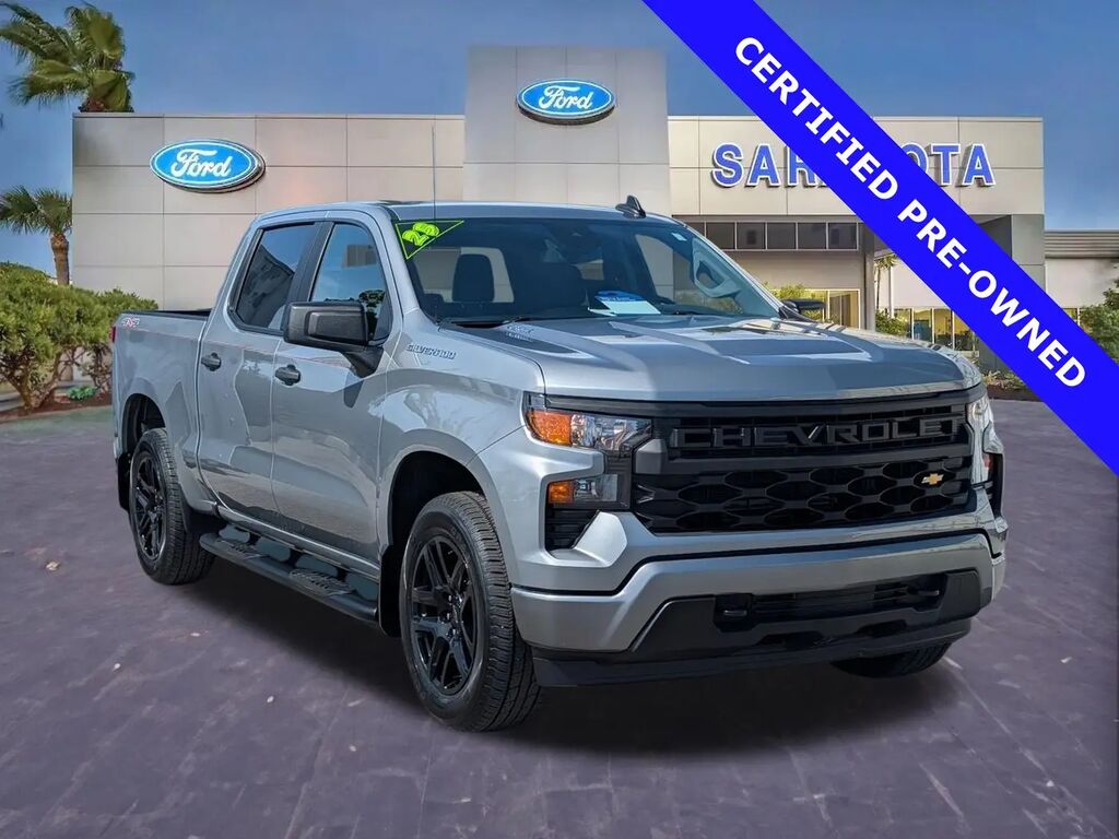 2025 Chevrolet Silverado 1500 Custom — photo 1 of 13