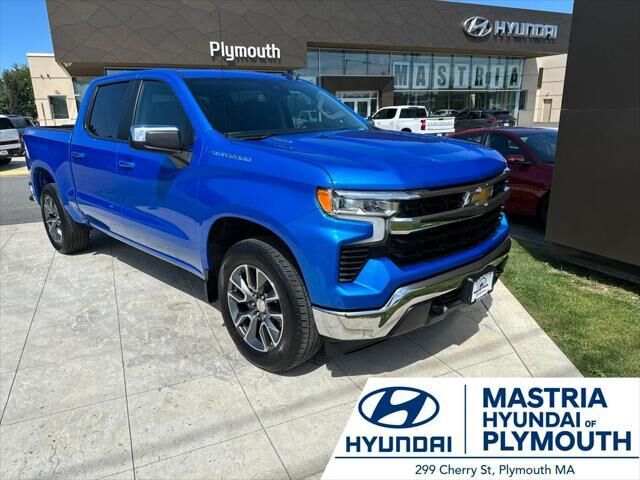 2025 Chevrolet Silverado 1500 LT — photo 1 of 26
