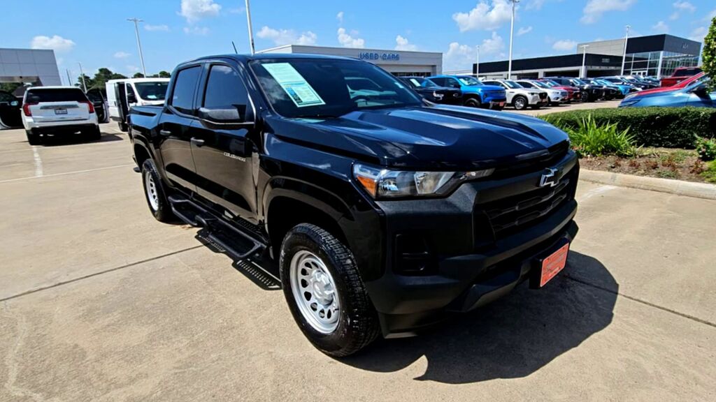 2026 Chevrolet Colorado WT — photo 1 of 7