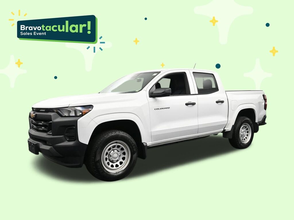 2023 Chevrolet Colorado WT — photo 1 of 6