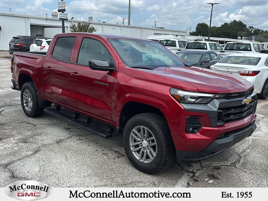2025 Chevrolet Colorado Work Truck — photo 1 of 14