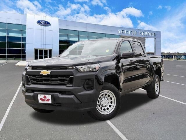 2025 Chevrolet Colorado Work Truck — photo 1 of 13