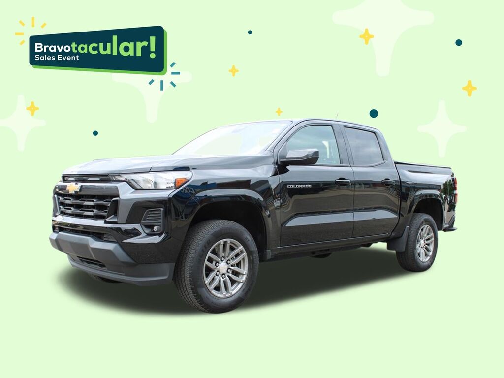 2023 Chevrolet Colorado 2WD LT — photo 1 of 6