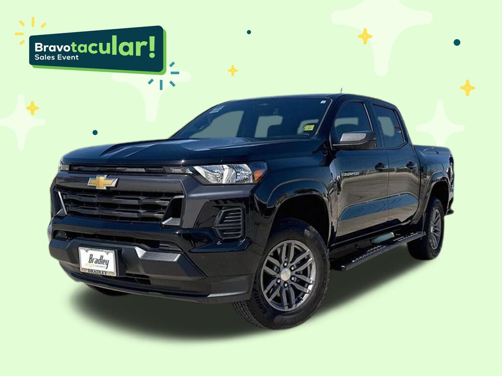 2025 Chevrolet Colorado WT/LT — photo 1 of 6