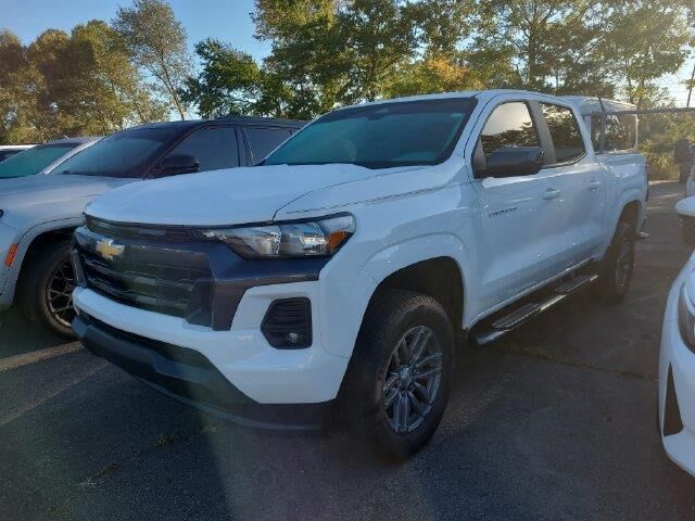 2024 Chevrolet Colorado LT
